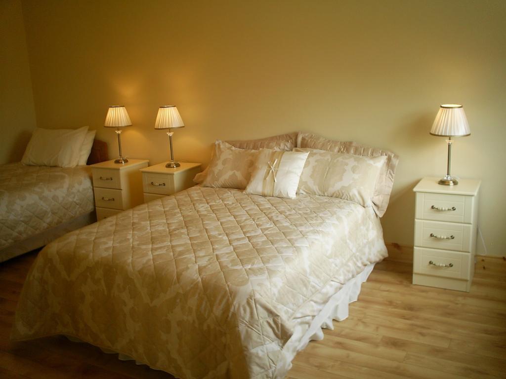 Derry House Villa Listowel Room photo